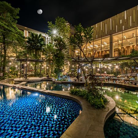 Holiday Inn Cikarang Jababeka By Ihg Esterno foto