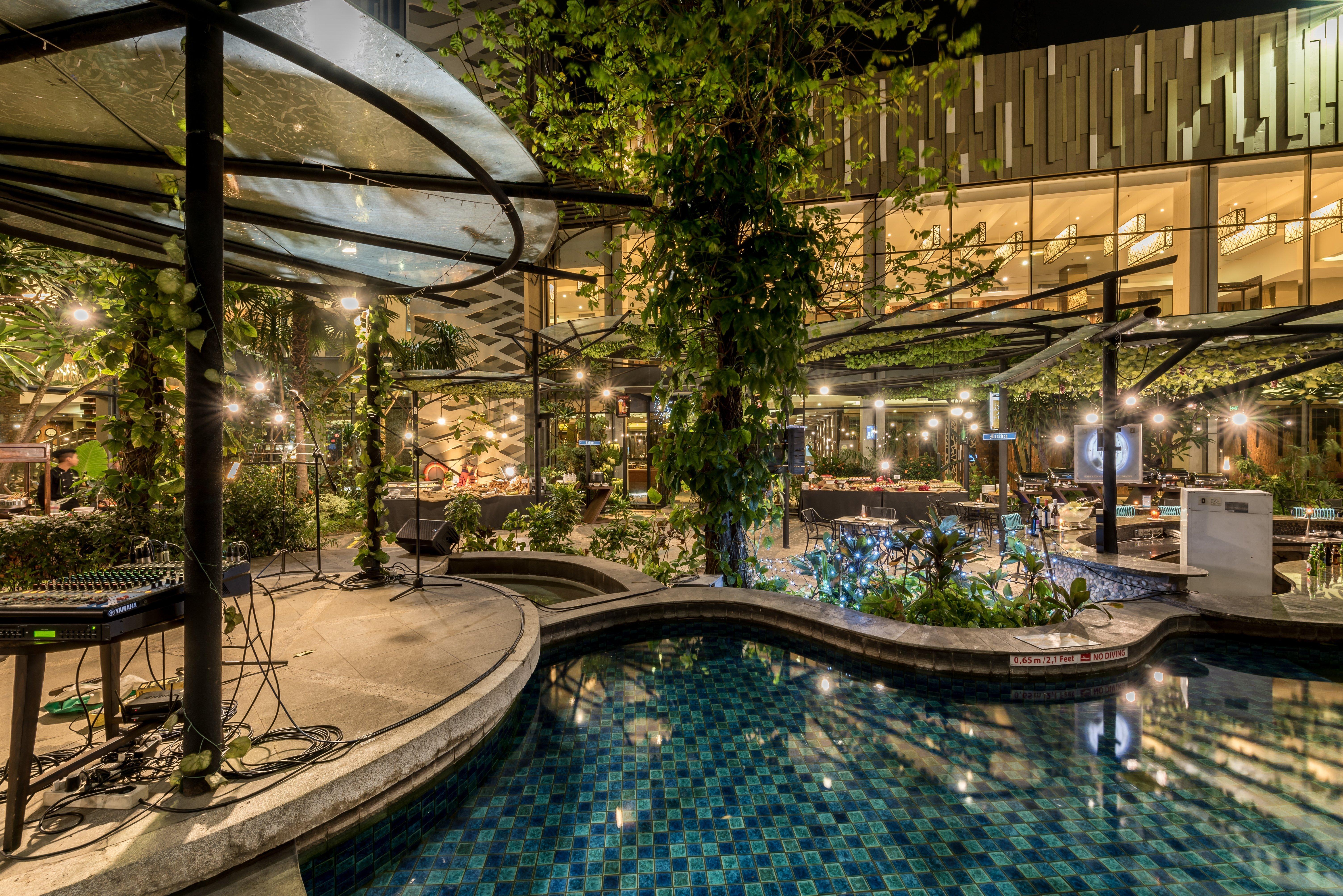 Holiday Inn Cikarang Jababeka By Ihg Esterno foto