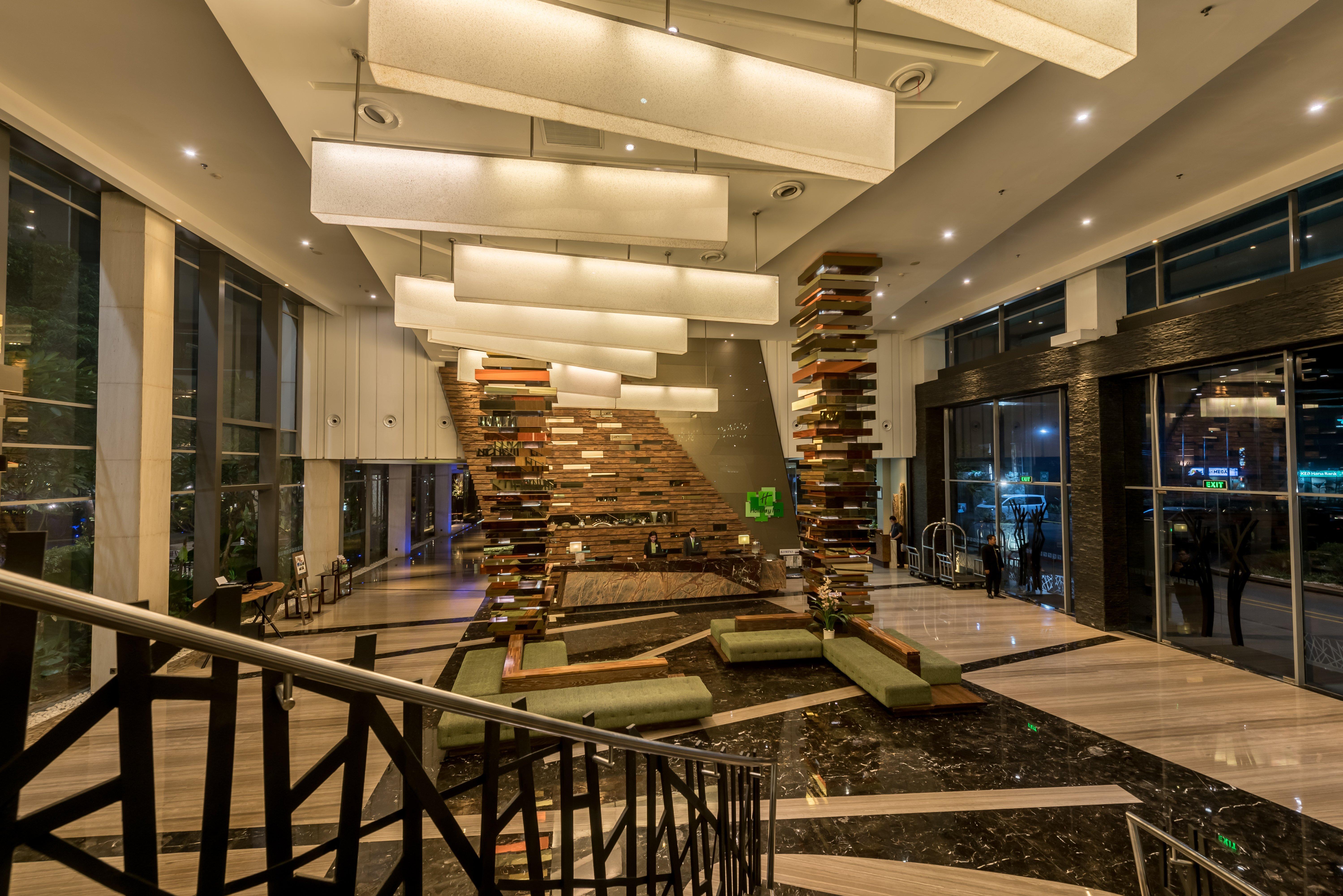 Holiday Inn Cikarang Jababeka By Ihg Esterno foto